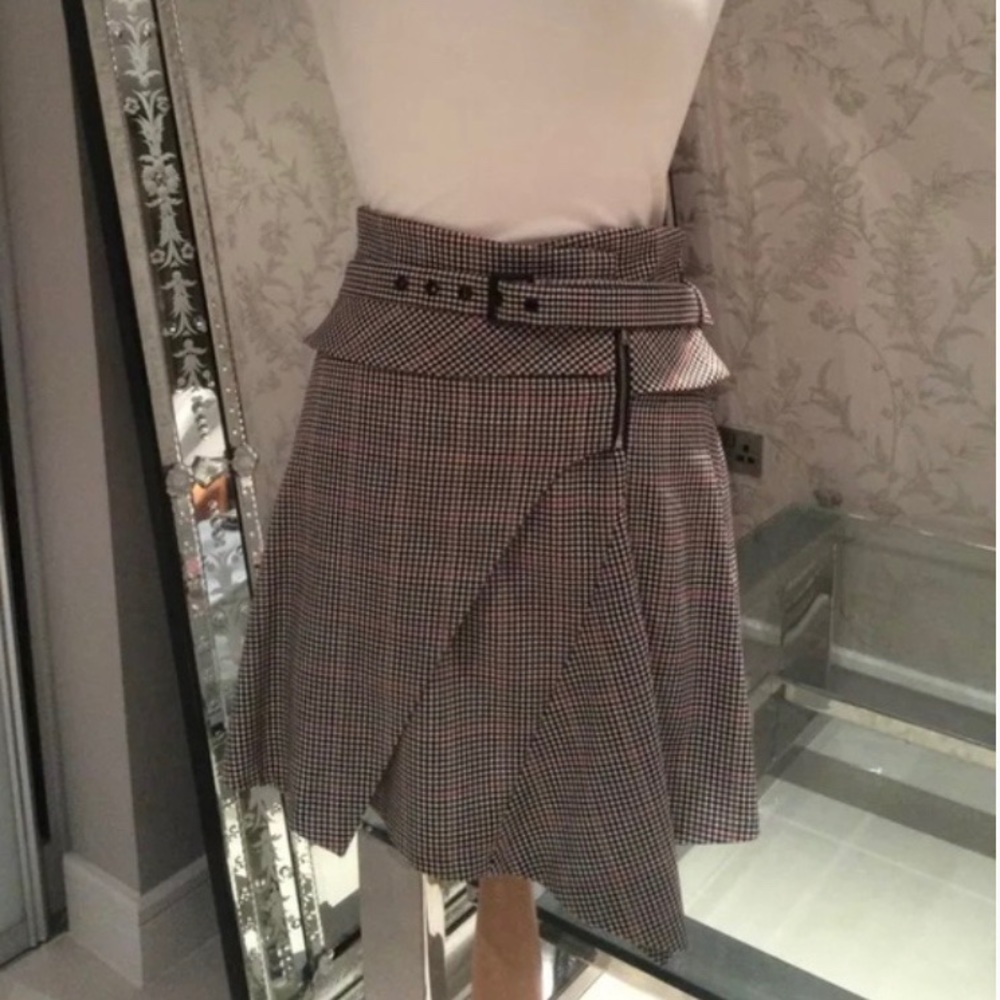 Asymmetrical plaid mini skirt
